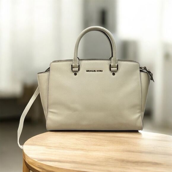 Michael Kors Handbags - 2828 Michael Kors White Leather Briefcase Handbag 243452828